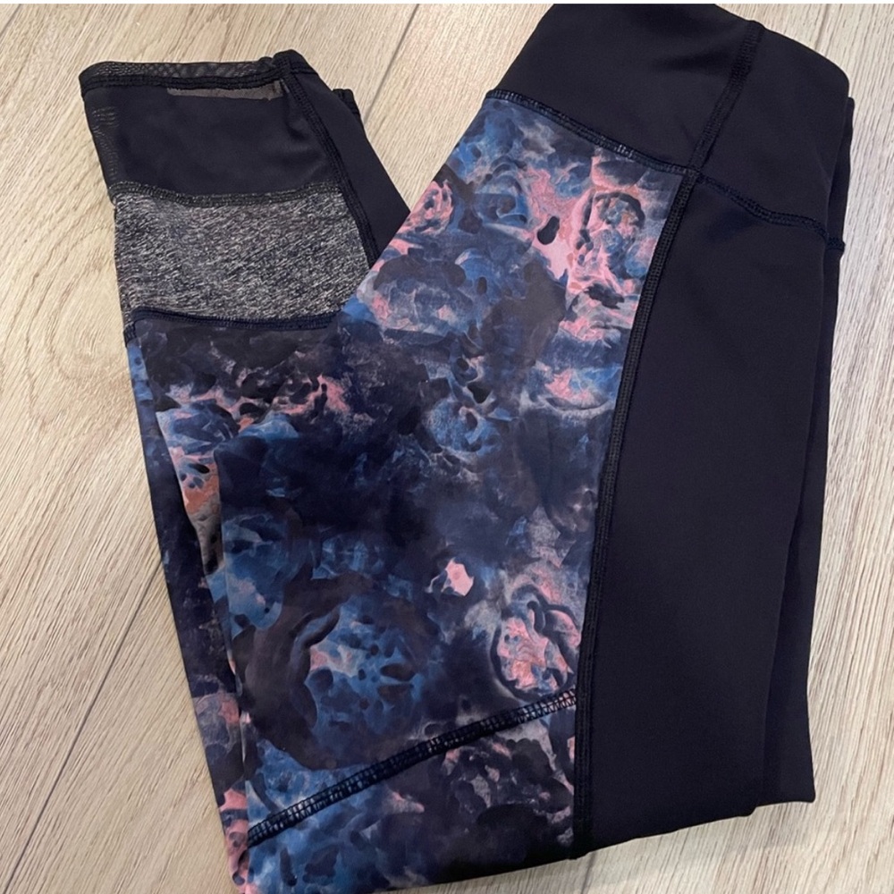 Lululemon cropped leggings
